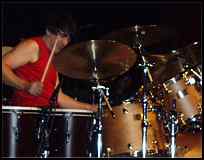 Simon Phillips closes the Saturday Modern Drummer Festival 2002.